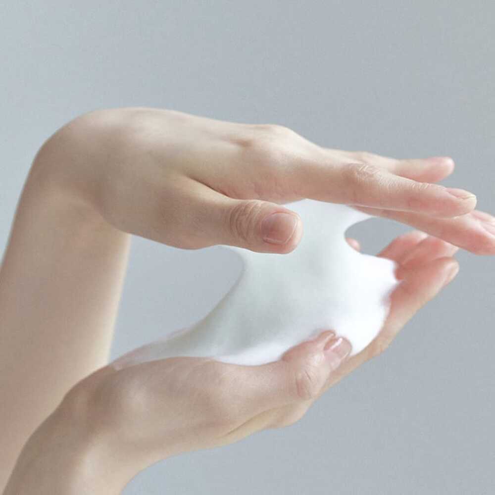 celimax - The Real Noni Acne Bubble Cleanser