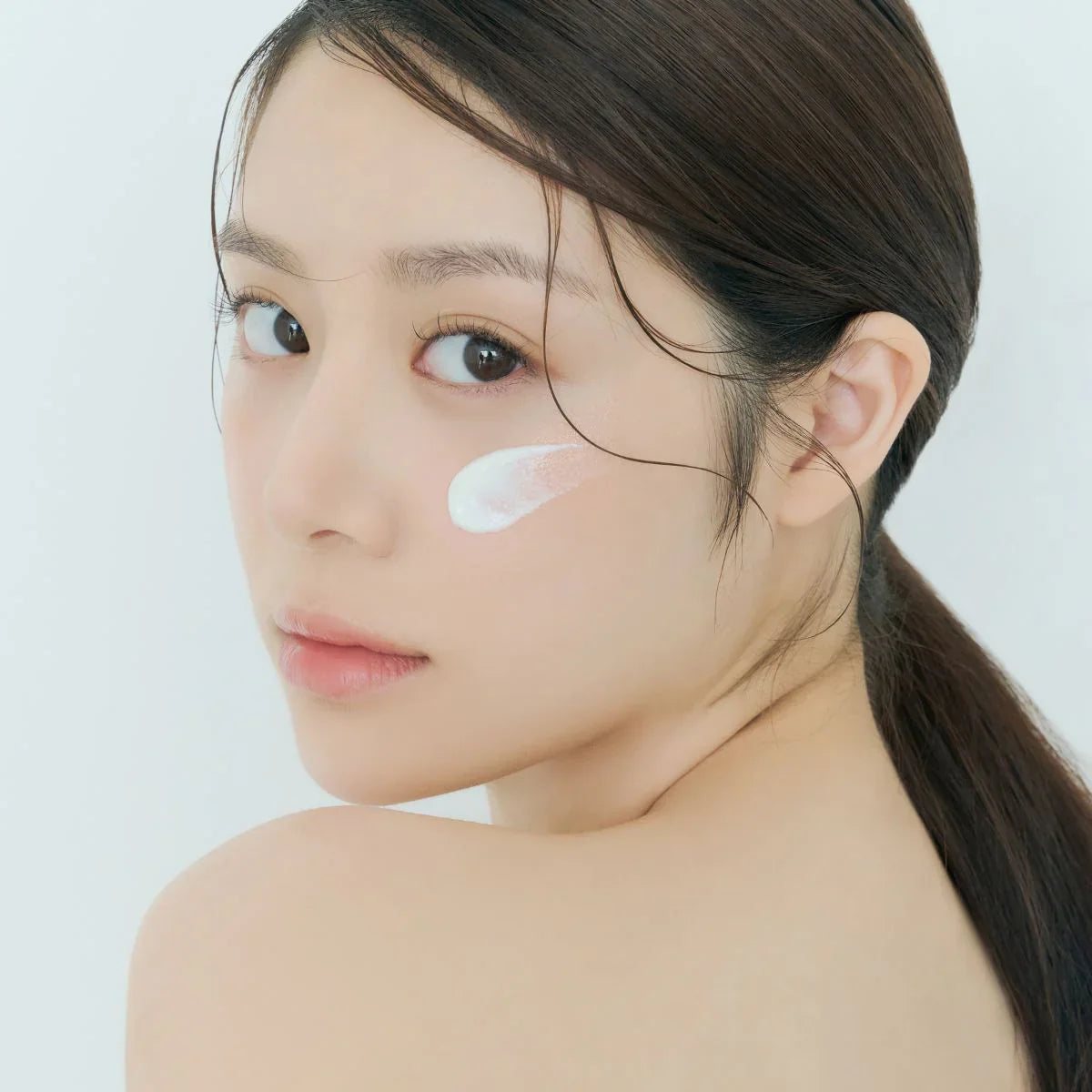 SKIN1004 - Madagascar Centella Hyalu-Cica Water-Fit Sun Serum